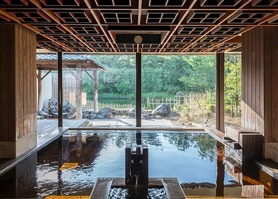 前之湯《新月》